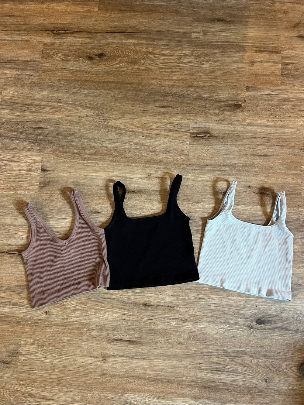 Set of 3 Ribbed Cropped Tanks - Brown, Black, White
